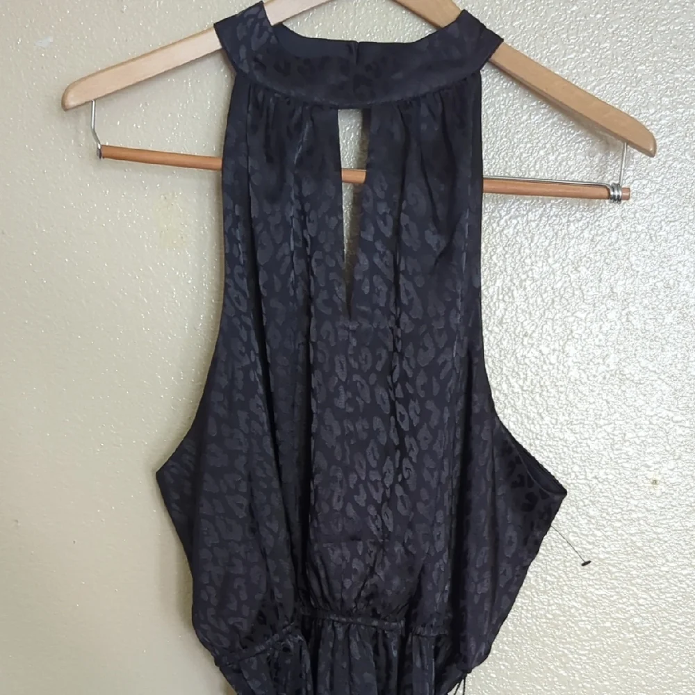 BCBG Halter Black Textured Animal Print Dress NWOT - Picture 3 of 10